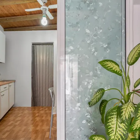 Апартаменты Habitacion-estudio Техина-де-Исора